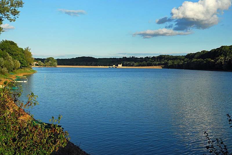 Maison Bord De Lac De Charmes Bannes  Εξωτερικό φωτογραφία